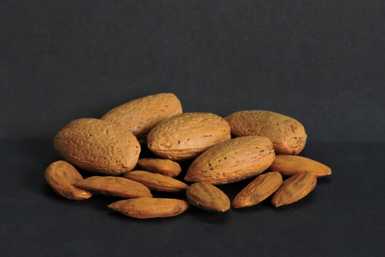 Fascionello Almonds